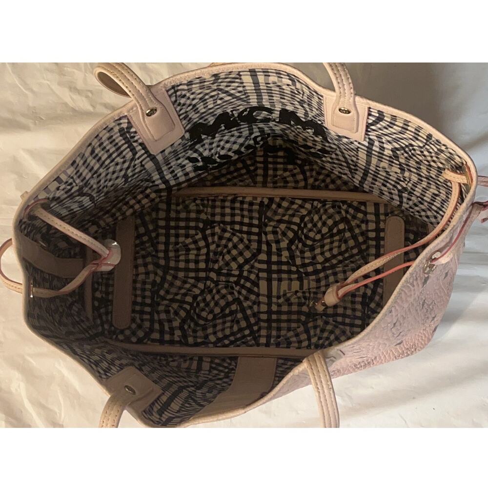 MCM Liz Reversible Tote Bag & Pouch Soft Pink with Dust Bag - Picture 8 of 16